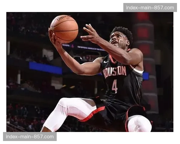 特写：清晨五点的训练馆——菲尼克斯水星队的季前备战开始了